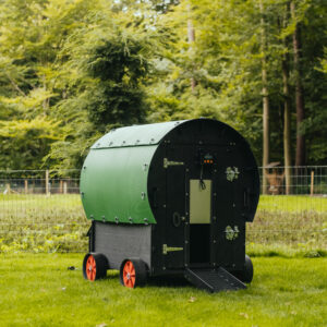 Nestera Wagon for chickens with wheels